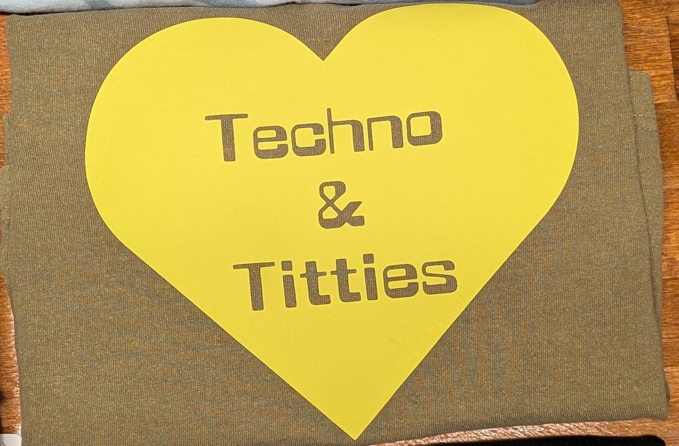 Techno & Titties T-shirt - green box top with yellow